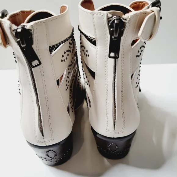 Coach Paisley Leather Bootie Size 6 - Picture 8 of 9